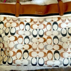 Coach Tote CC Pattern Neutral Tones